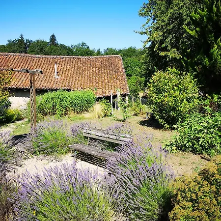 Les Ombelles Oda ve Kahvaltı Saint-Estephe (Dordogne)